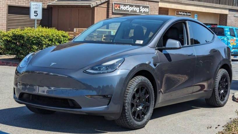 TESLA MODEL Y 2021 5YJYGDEF4MF194803 image